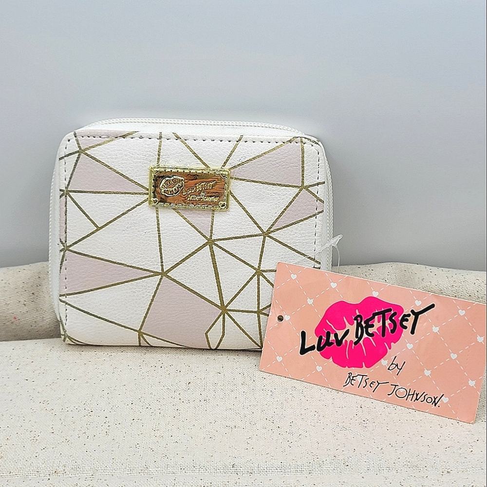 Luv Betsey by Betsey Johnson Geometric Zip Wallet Gold Pink NWT 4"x5"